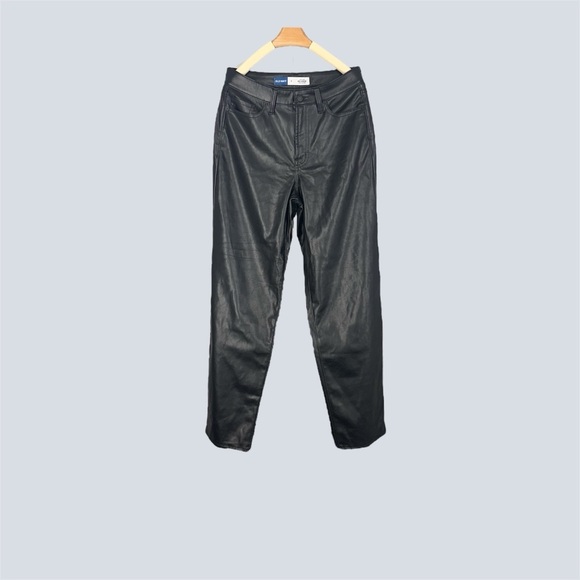 Old Navy Black Faux Leather Pants | Women’s 6 | Wardrobe Staple - Picture 2 of 5